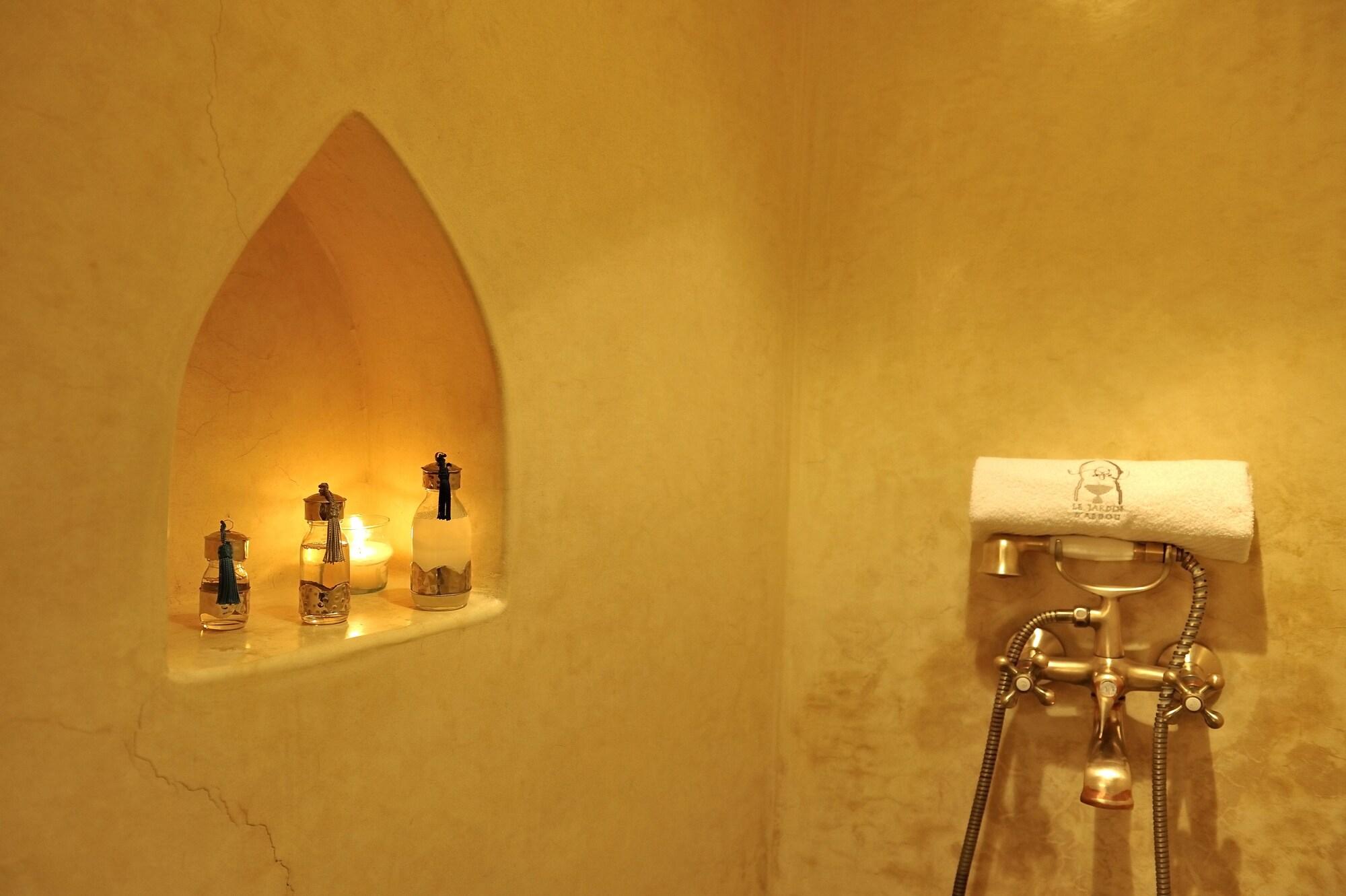 Riad Le Jardin D'Abdou Marrakesh Eksteriør billede A niche in a bathroom