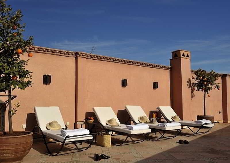 Riad Le Jardin D'Abdou Marrakesh Eksteriør billede The pool at the hotel