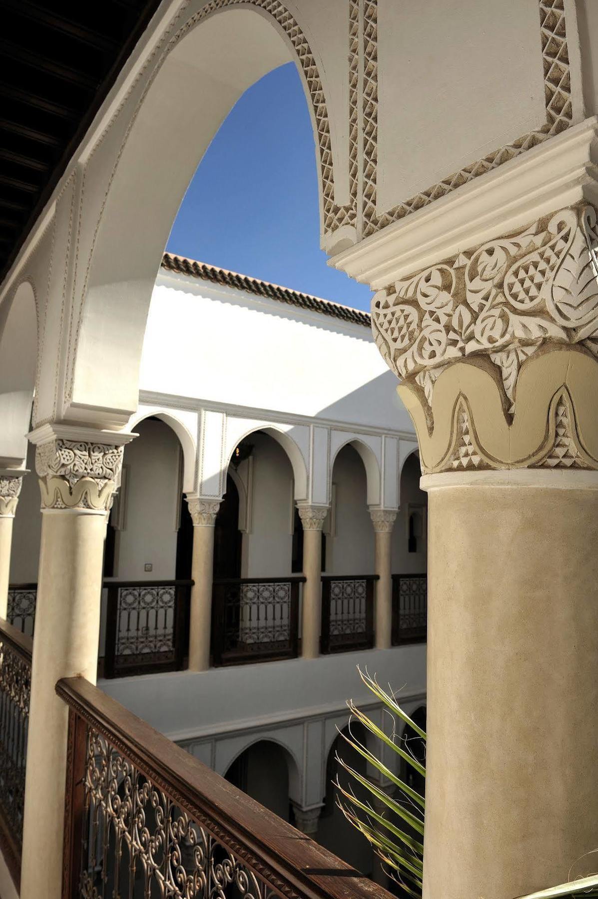 Riad Le Jardin D'Abdou Marrakesh Eksteriør billede The courtyard of the madrasa